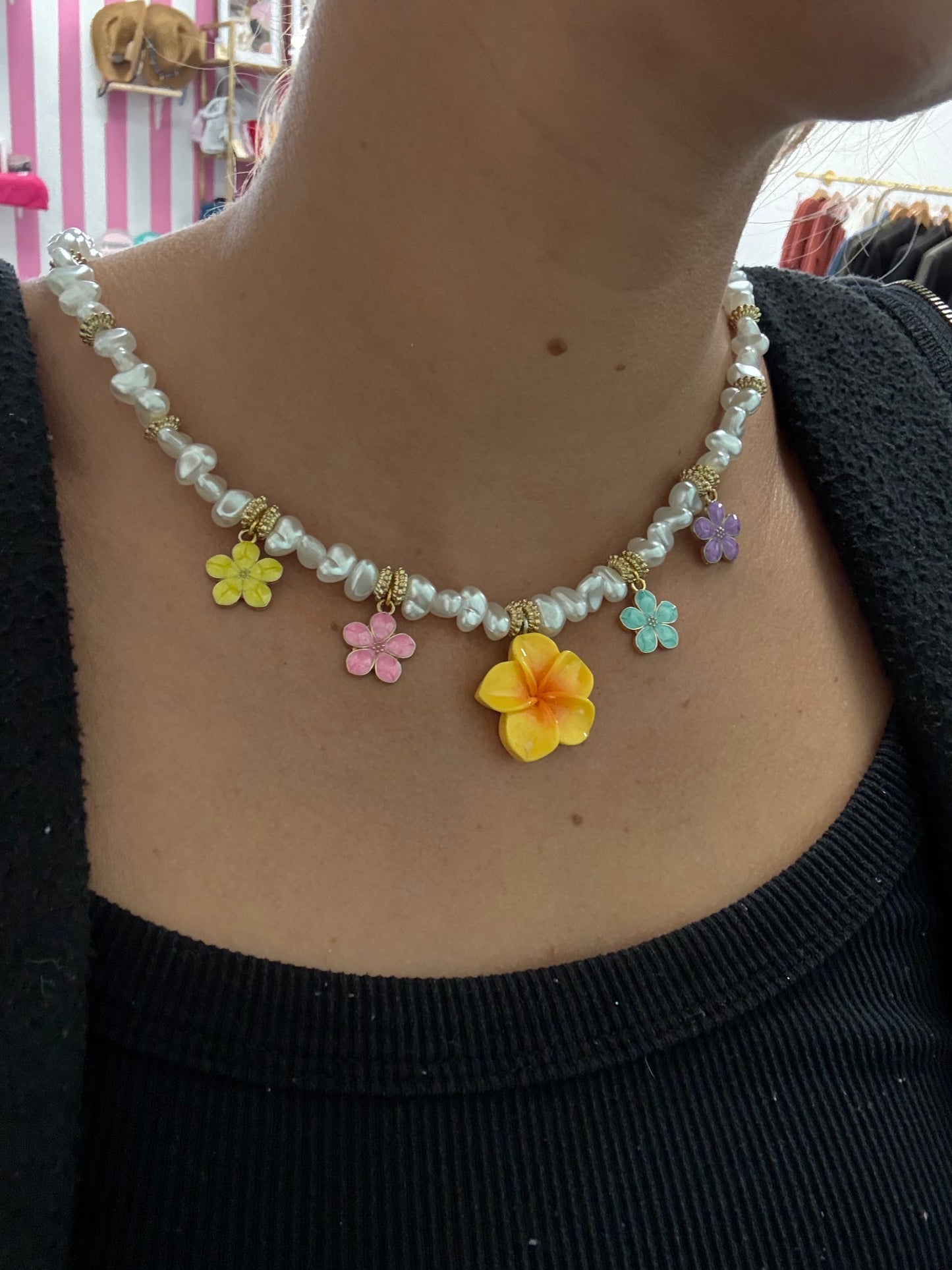 Colliers fleurs