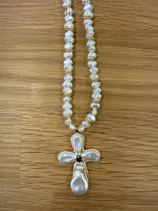 Collier croix