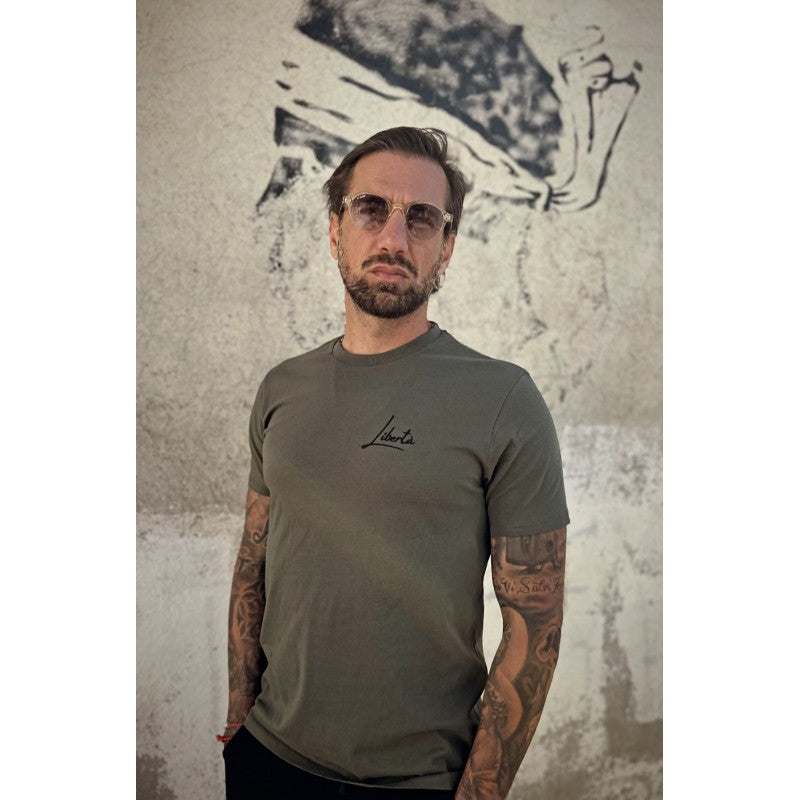 T-shirt brodé