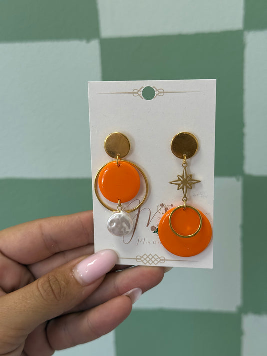 Boucle d’oreille longue - orange - étoile